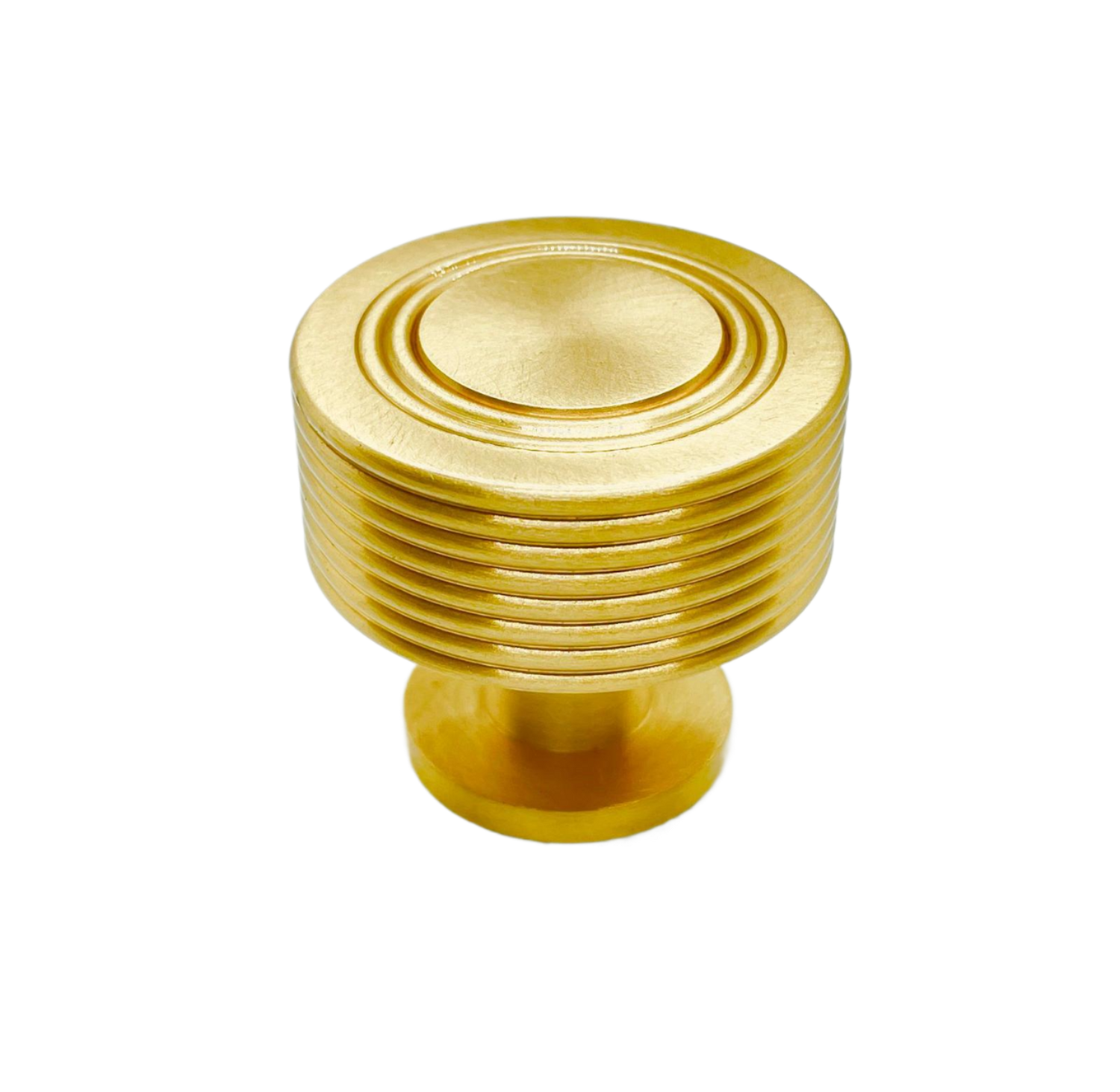 Enhance your interiors with Fieldbrass solid brass cabinet knobs.  Perfect for remodeling, these luxury pulls combine elegance, durability, and timeless style—ideal for designers and homeowners seeking refined home décor solutions.